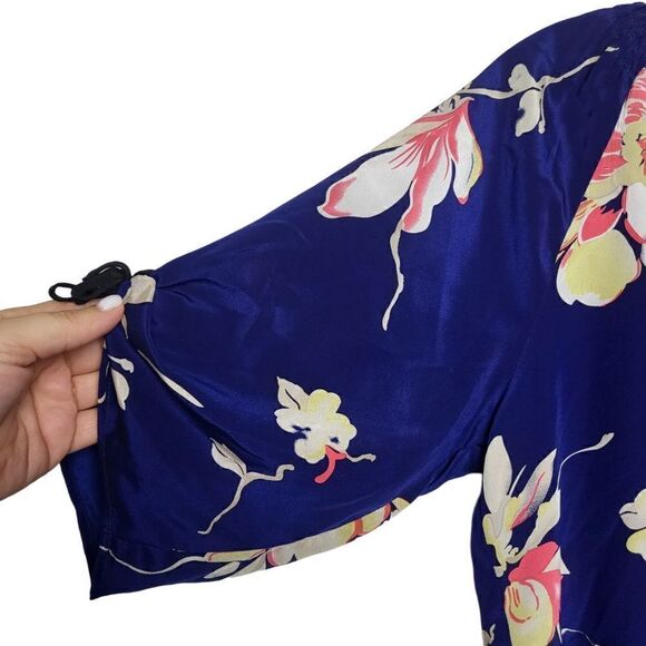 Yumi Kim 100% Silk Joey Blue Floral Blouse Size Small - Picture 6 of 11
